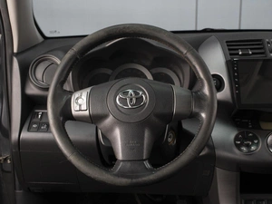 Внедорожник Toyota RAV4 2008 года, 1070000 рублей, Омск