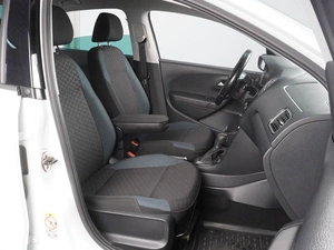 Седан Volkswagen Polo 2019 года, 1649000 рублей, Красный Пахарь