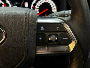 Внедорожник Toyota Land Cruiser 2021 года, 11997000 рублей, Красноярск