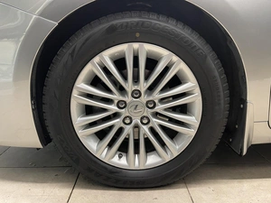 Седан Lexus ES 2016 года, 2100000 рублей, Красноярск