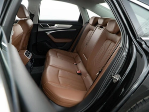 Седан Audi A6 2019 года, 3899077 рублей, Москва