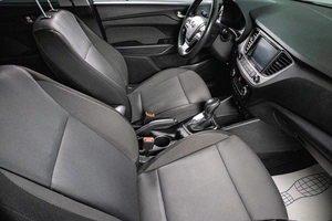 Седан Hyundai Solaris 2017 года, 1269000 рублей, Сургут