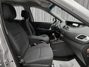 Минивэн Renault Scenic 2010 года, 725000 рублей, Красноярск