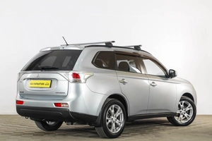 Внедорожник Mitsubishi Outlander 2012 года, 1299000 рублей, Тюмень