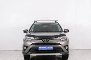 Внедорожник Toyota RAV4 2018 года, 2599000 рублей, Красноярск