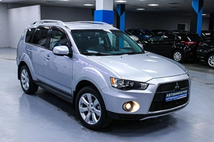 Внедорожник Mitsubishi Outlander 2010 года, 1378000 рублей, Солонцы