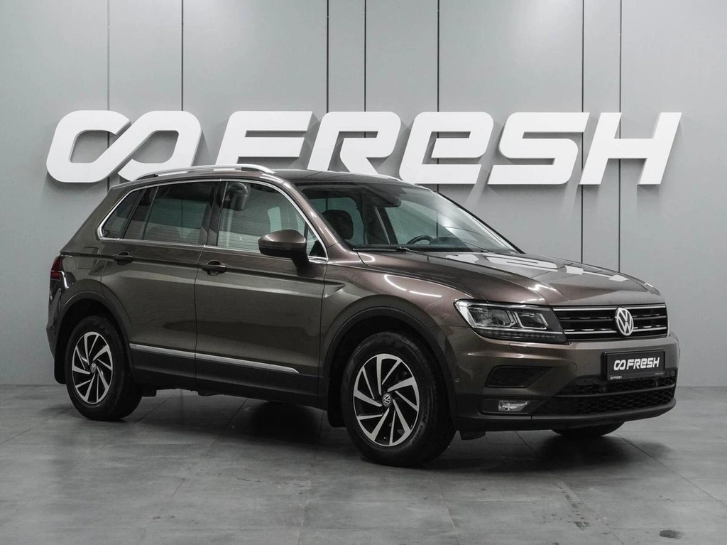 Внедорожник Volkswagen Tiguan 2018 года, 2168000 рублей, Воронеж