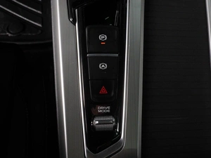 Седан Geely Preface 2023 года, 2549000 рублей, Красный Пахарь