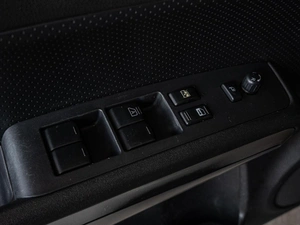 Внедорожник Nissan X-Trail 2011 года, 1300000 рублей, Краснодар