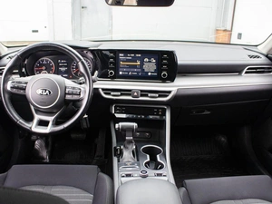 Седан Kia K5 2021 года, 2399000 рублей, Петрозаводск