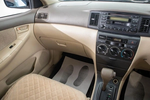 Хетчбэк Toyota Corolla 2003 года, 629000 рублей, Барнаул
