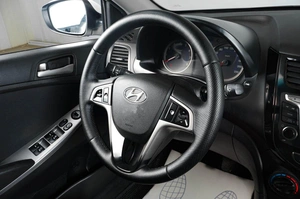 Седан Hyundai Solaris 2015 года, 799000 рублей, Тюмень