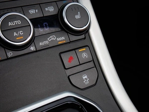 Внедорожник Land Rover Range Rover Evoque 2016 года, 3650000 рублей, Большой Сочи