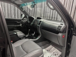 Внедорожник Toyota Land Cruiser Prado 2005 года, 1849000 рублей, Красноярск