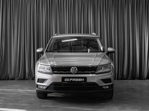 Внедорожник Volkswagen Tiguan 2017 года, 2475000 рублей, Тюмень