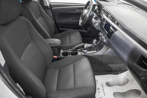 Седан Toyota Corolla 2013 года, 1329000 рублей, Барнаул