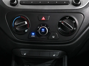 Седан Hyundai Solaris 2018 года, 1569000 рублей, Аксай