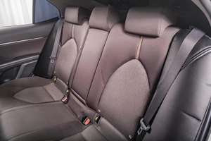Седан Toyota Camry 2020 года, 2499000 рублей, Томск