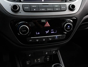 Седан Hyundai Solaris 2018 года, 1399009 рублей, Краснодар