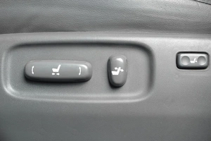 Внедорожник Toyota Land Cruiser 2010 года, 3299000 рублей, Тюмень