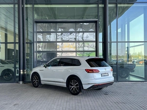 Внедорожник Volkswagen Touareg 2020 года, 5770000 рублей, Уфа