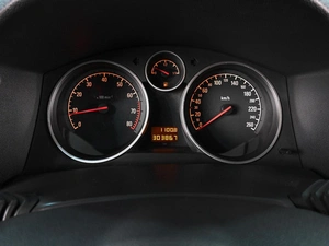 Седан Opel Astra 2011 года, 679000 рублей, Аксай