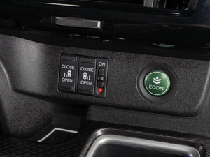 Минивэн Honda Stepwgn Spada 2020 года, 2640000 рублей, Тюмень
