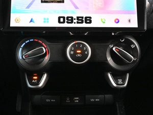 Хетчбэк Kia Rio X-Line 2018 года, 1369000 рублей, Ростов-на-Дону