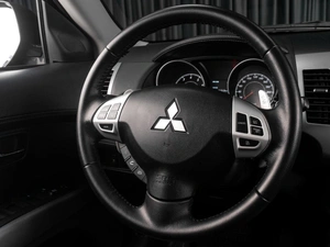 Внедорожник Mitsubishi Outlander 2012 года, 1349000 рублей, Тюмень