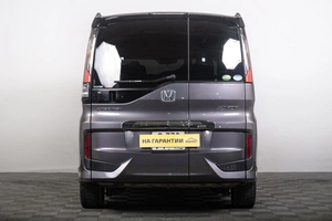 Минивэн Honda Stepwgn Spada 2019 года, 2699000 рублей, Томск