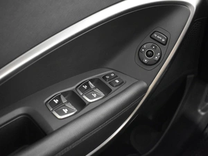 Внедорожник Hyundai Santa Fe 2016 года, 2097100 рублей, Казань