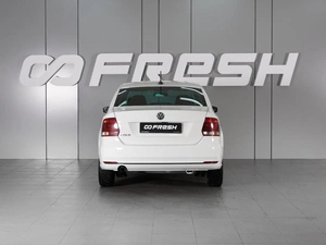 Седан Volkswagen Polo 2019 года, 1346000 рублей, Красный Пахарь