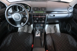 Хетчбэк Mazda 3 2008 года, 749000 рублей, Омск