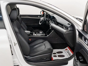 Седан Kia K5 2023 года, 2999000 рублей, Красноярск