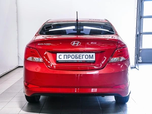 Седан Hyundai Solaris 2015 года, 915000 рублей, Красноярск