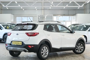 Внедорожник Kia Stonic 2019 года, 1889000 рублей, Омск