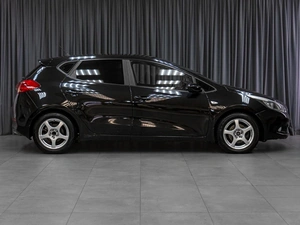 Хетчбэк Kia Ceed 2013 года, 969000 рублей, Тюмень