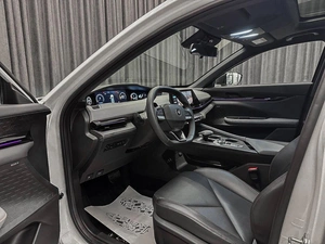 Лифтбек Changan UNI-V 2023 года, 2390000 рублей, Красноярск