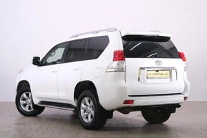 Внедорожник Toyota Land Cruiser Prado 2012 года, 2999000 рублей, Омск