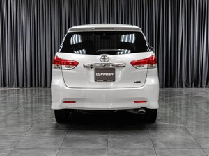 Минивэн Toyota Wish 2011 года, 1049000 рублей, Тюмень