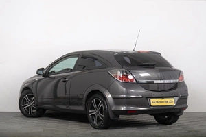 Хетчбэк Opel Astra GTC 2010 года, 559000 рублей, Томск