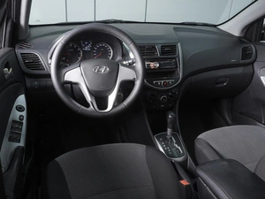 Седан Hyundai Solaris 2011 года, 825000 рублей, Ростов-на-Дону