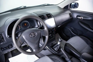 Седан Toyota Corolla 2009 года, 899000 рублей, Пермь