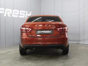 Седан ВАЗ (LADA) Vesta 2017 года, 900000 рублей, Омск