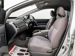 Лифтбек Toyota Prius 2009 года, 675000 рублей, Красноярск