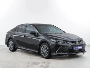 Седан Toyota Camry 2021 года, 3369050 рублей, Москва