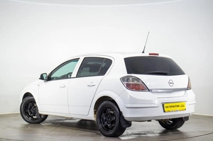 Хетчбэк Opel Astra 2011 года, 549000 рублей, Оренбург