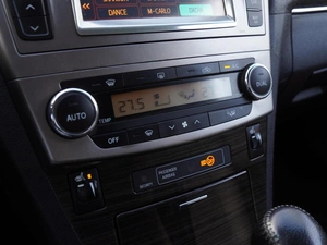 Седан Toyota Avensis 2011 года, 1269000 рублей, Волгоград