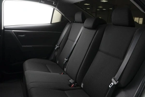 Седан Toyota Corolla 2013 года, 1320000 рублей, Омск