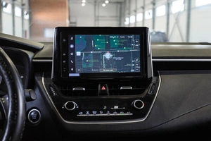 Седан Toyota Corolla 2020 года, 1890000 рублей, Ульяновск